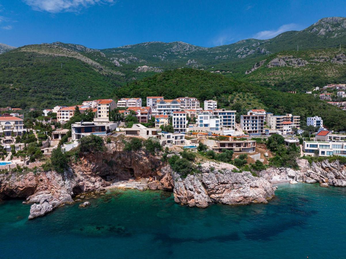 Niki Apartments Przno Sveti Stefan Exterior photo