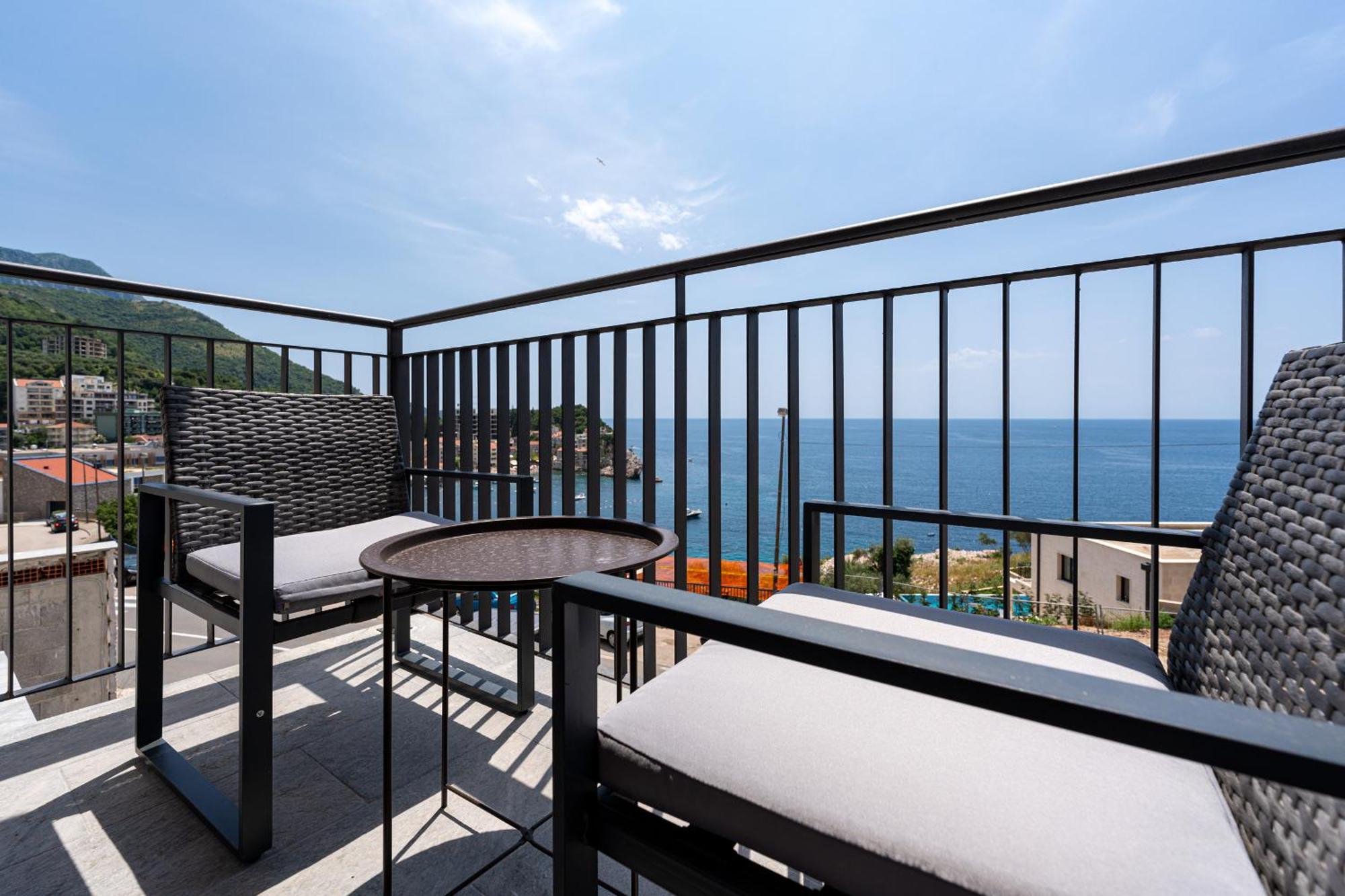 Niki Apartments Przno Sveti Stefan Exterior photo